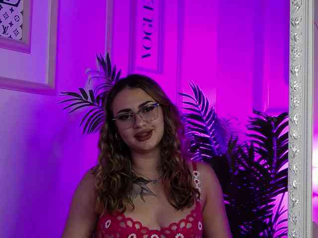 AbbyWhite webcam