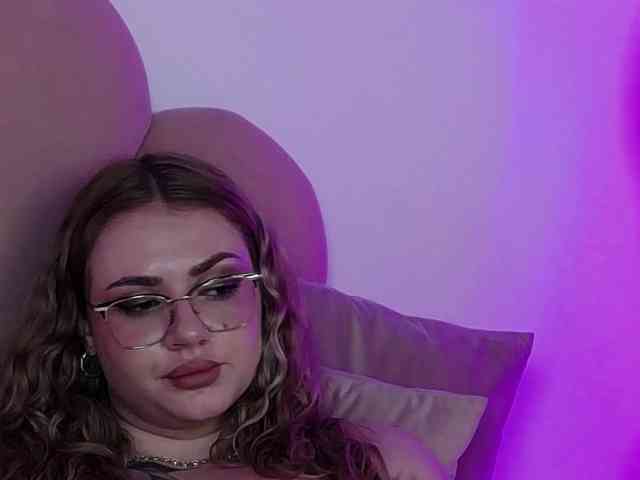 AbbyWhite webcam