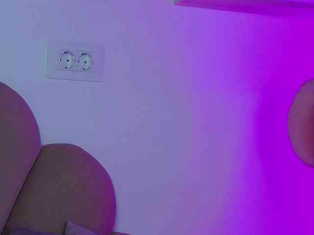 AbbyWhite webcam