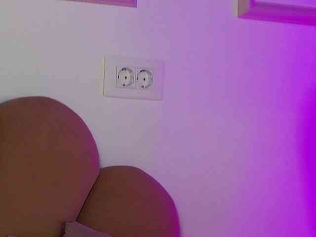 AbbyWhite webcam