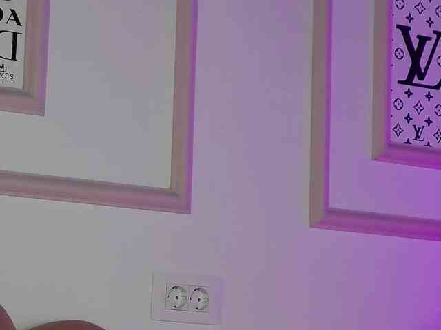 AbbyWhite webcam