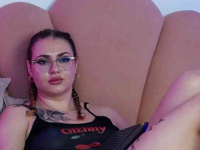 AbbyWhite webcam