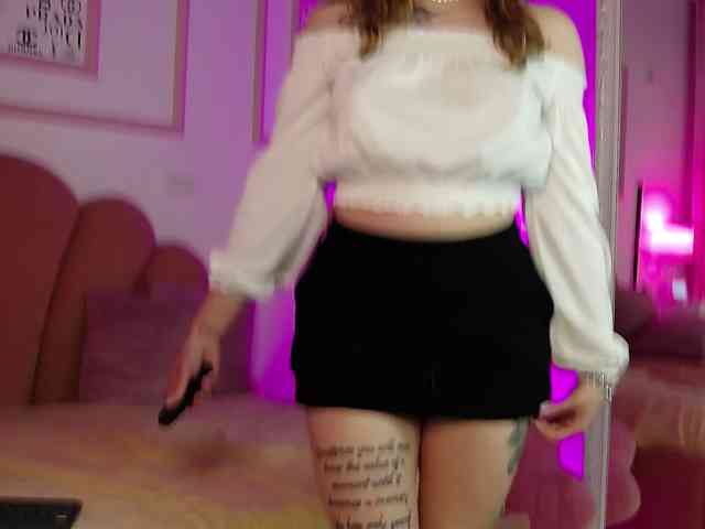 AbbyWhite webcam