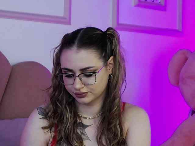 AbbyWhite webcam