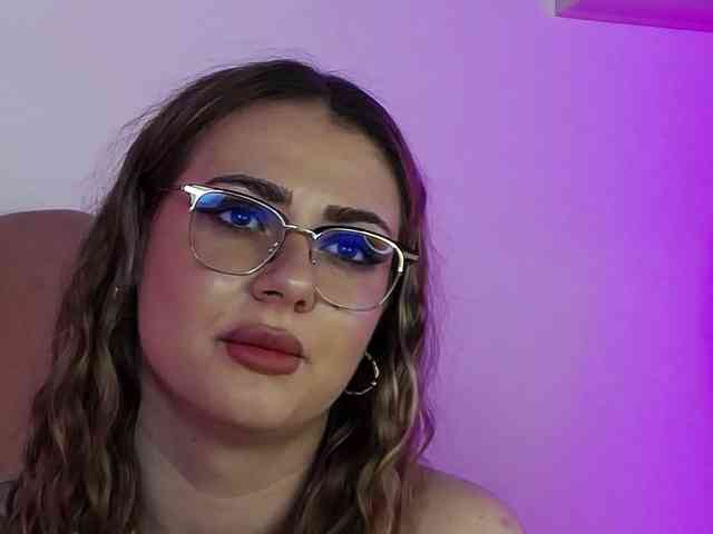 AbbyWhite webcam