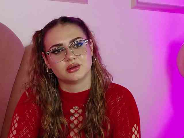 AbbyWhite webcam