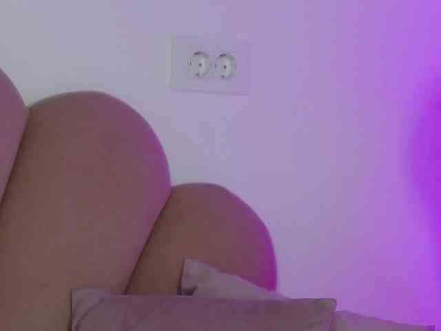 AbbyWhite webcam