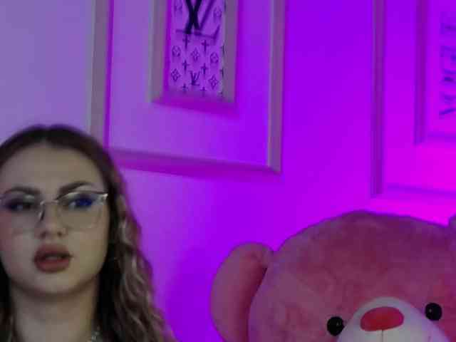 AbbyWhite webcam
