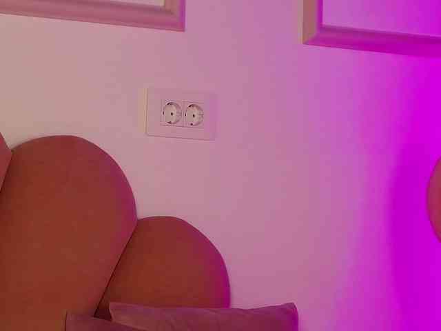 AbbyWhite webcam