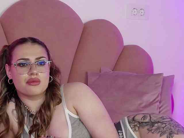 AbbyWhite webcam