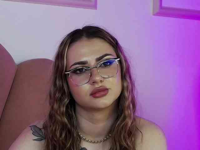 AbbyWhite webcam