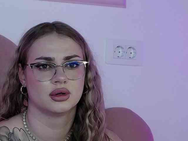 AbbyWhite webcam
