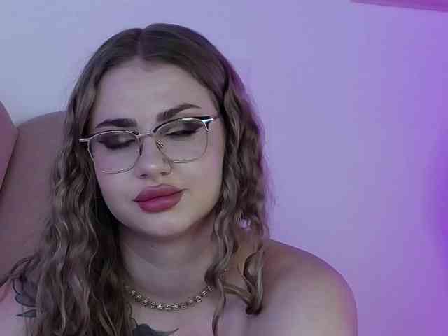 AbbyWhite webcam