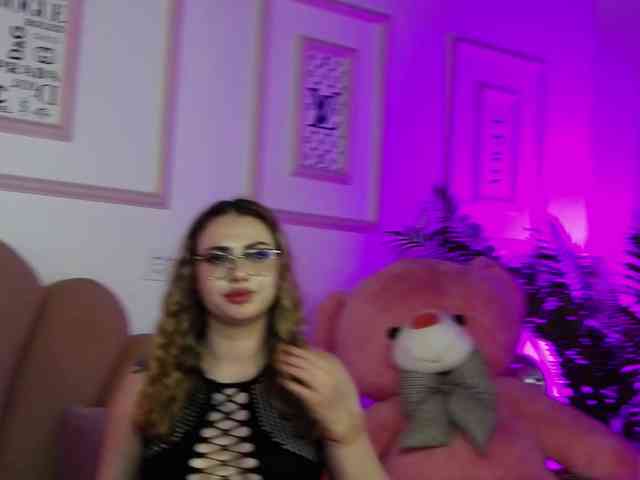 AbbyWhite webcam