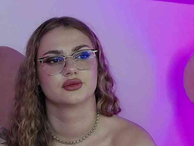AbbyWhite webcam