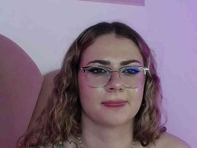AbbyWhite webcam