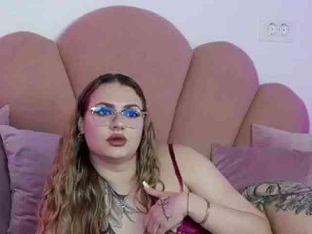 AbbyWhite webcam