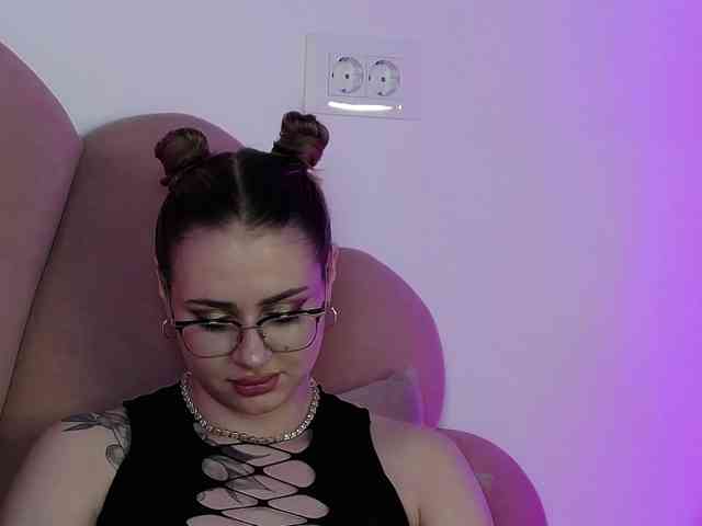 AbbyWhite webcam