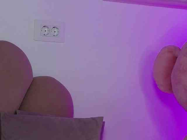 AbbyWhite webcam
