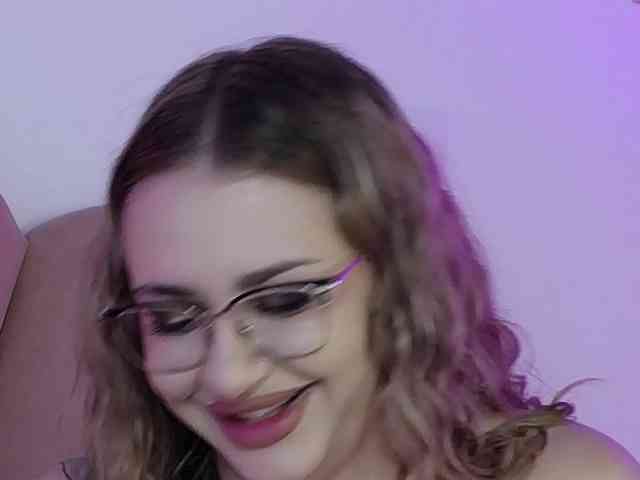 AbbyWhite webcam