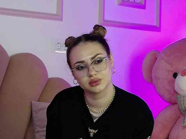 AbbyWhite webcam