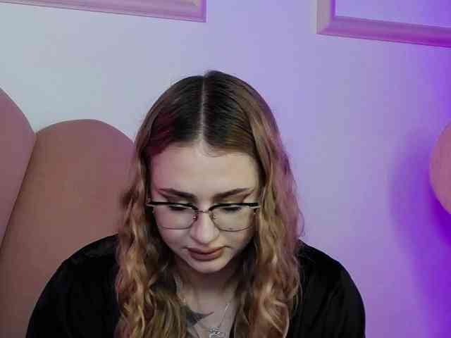AbbyWhite webcam