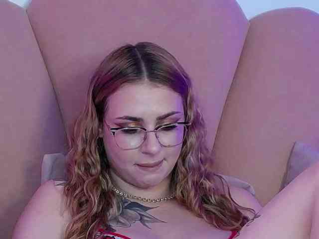 AbbyWhite webcam