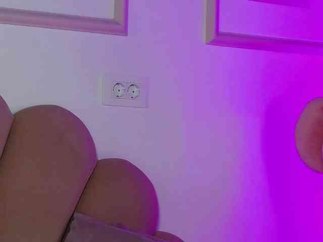 AbbyWhite webcam
