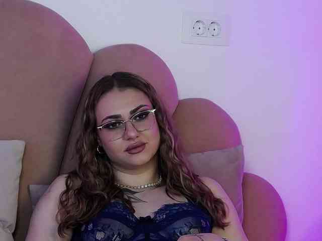 AbbyWhite webcam