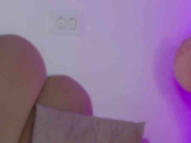 AbbyWhite webcam
