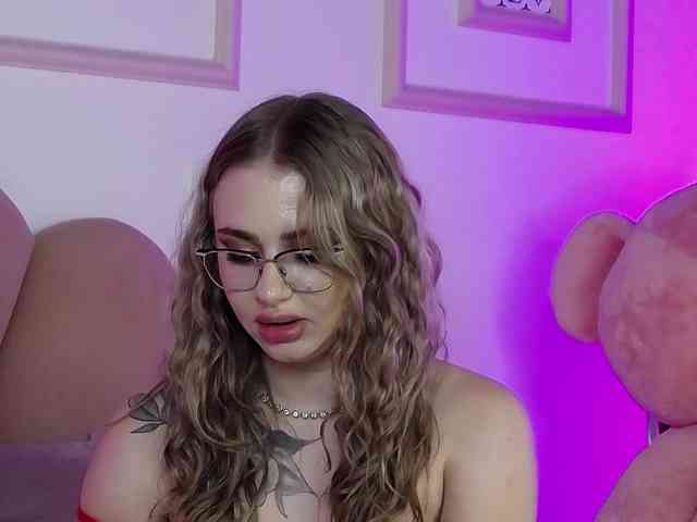 AbbyWhite webcam