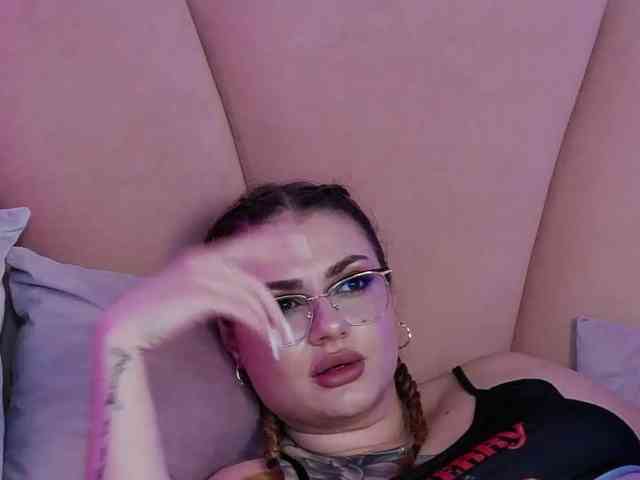 AbbyWhite webcam