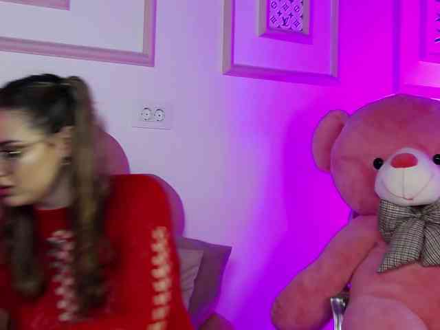 AbbyWhite webcam