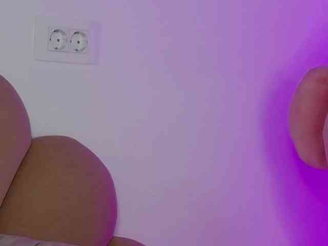 AbbyWhite webcam