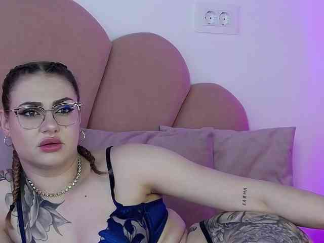 AbbyWhite webcam
