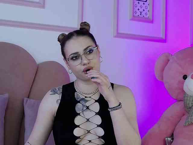 AbbyWhite webcam