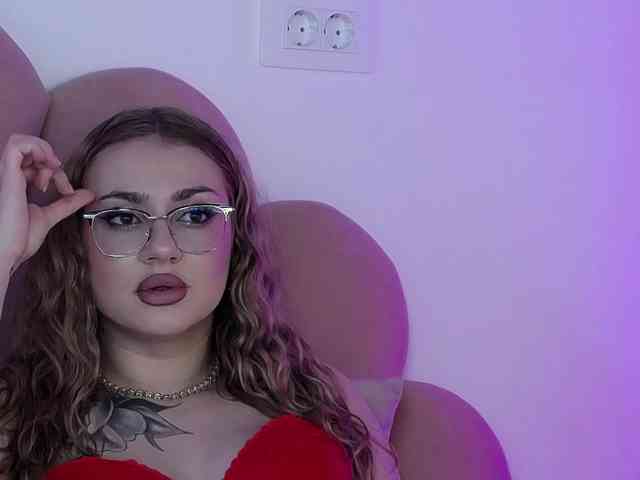AbbyWhite webcam