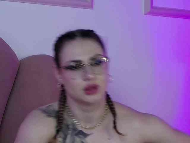 AbbyWhite webcam