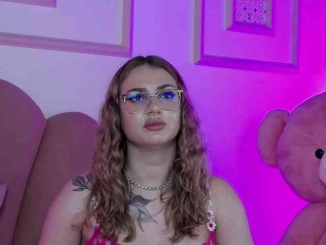 AbbyWhite webcam