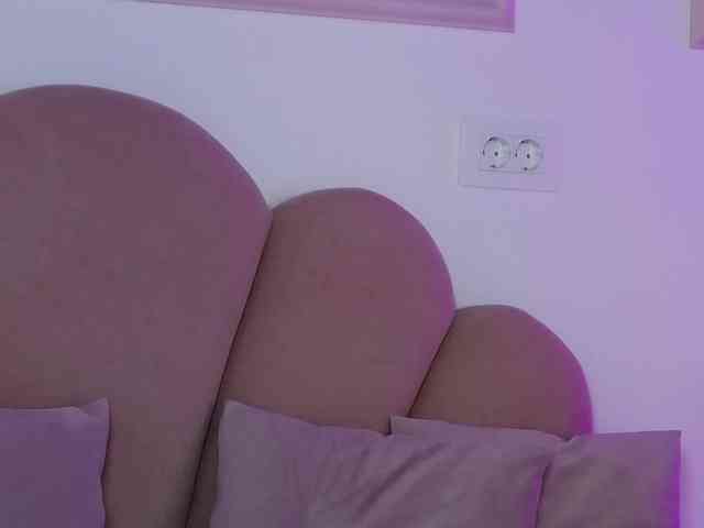 AbbyWhite webcam