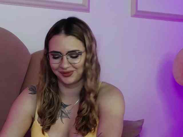AbbyWhite webcam
