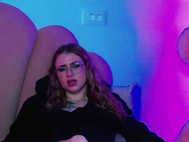 AbbyWhite webcam
