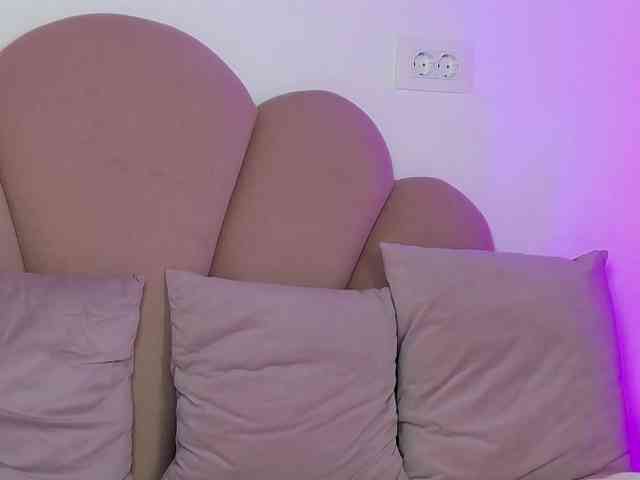 AbbyWhite webcam