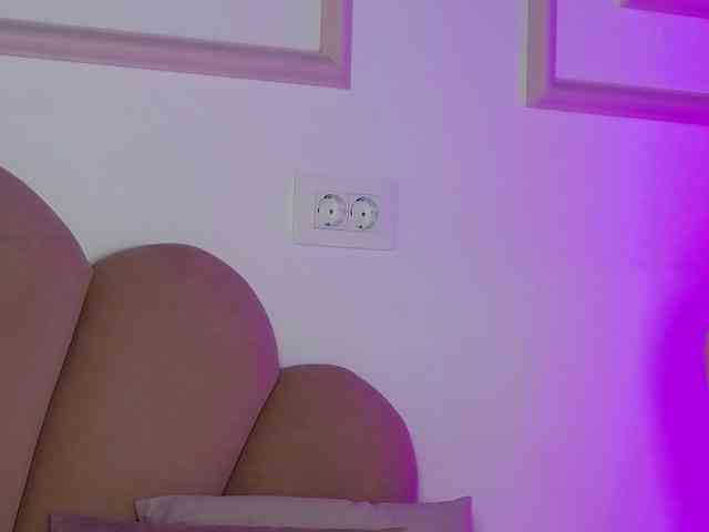 AbbyWhite webcam