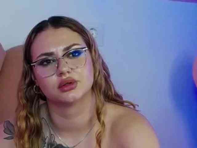AbbyWhite webcam
