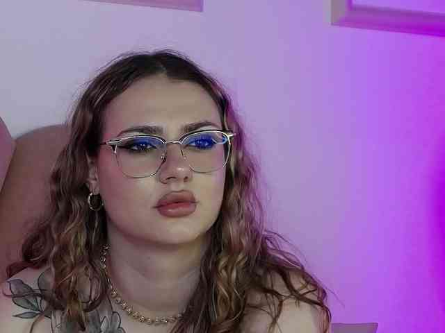 AbbyWhite webcam