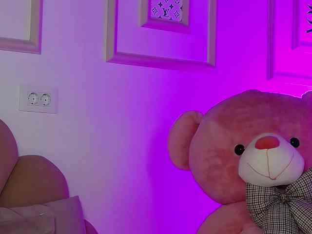 AbbyWhite webcam