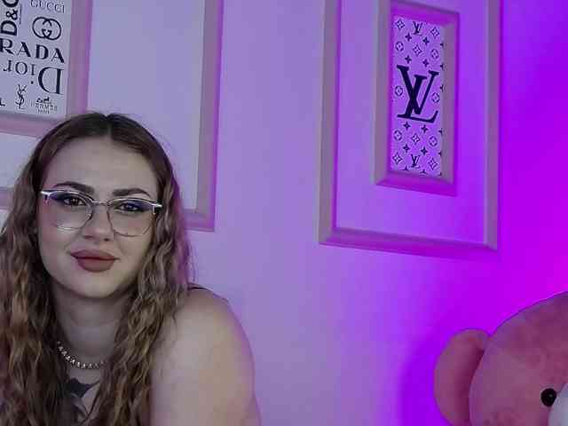 AbbyWhite webcam