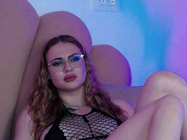 AbbyWhite webcam