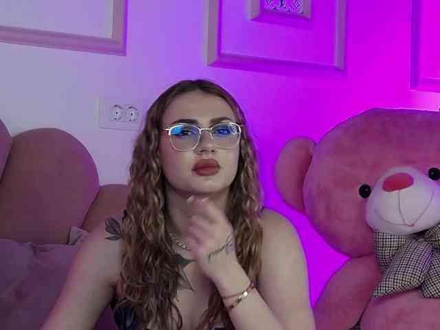 AbbyWhite webcam